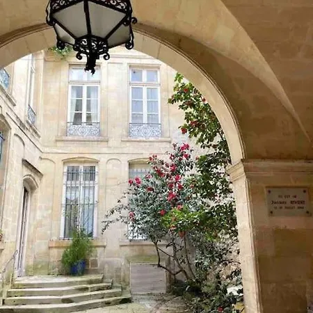 Daire Place St Pierre - Centre - 4 Pers